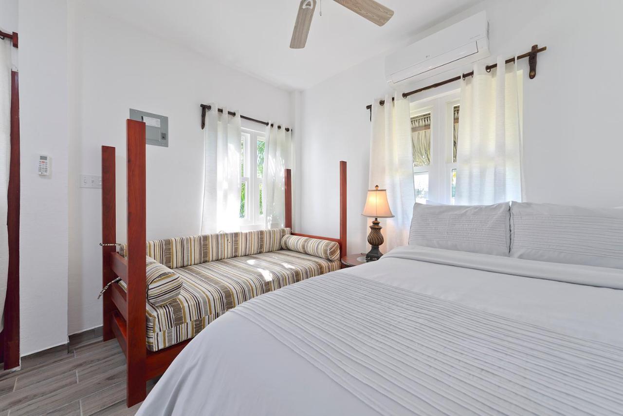 Parrot Cove Lodge Hopkins Bagian luar foto
