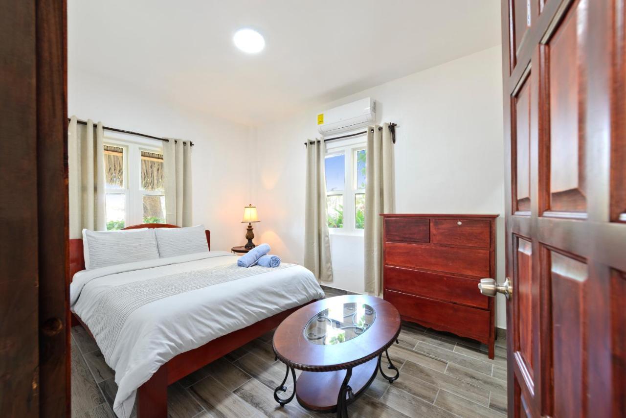 Parrot Cove Lodge Hopkins Bagian luar foto