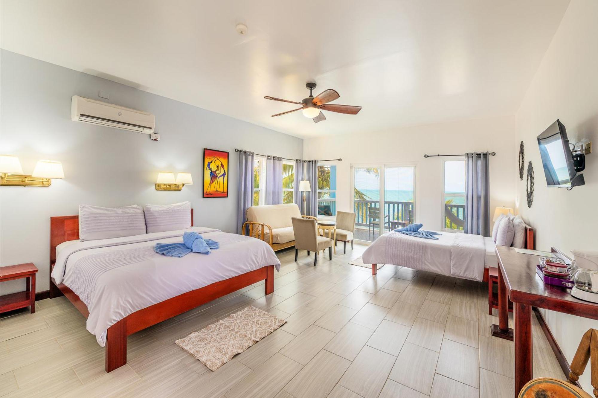 Parrot Cove Lodge Hopkins Bagian luar foto
