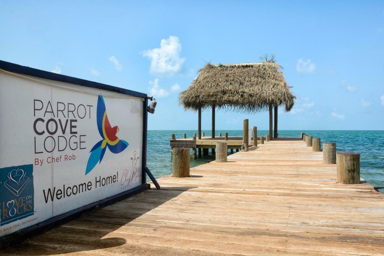 Parrot Cove Lodge Hopkins Bagian luar foto
